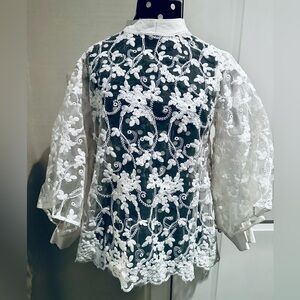 White Floral Lace Puff-Sleeve Women's Top